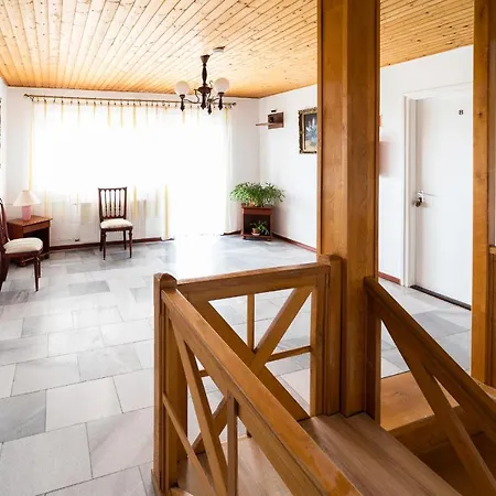 Lotus לינה וארוחת בוקר זלקרוס